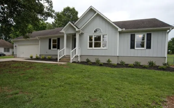 Scandi-Chic Retreat in Madison-Pets stay free!