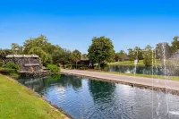 Sunny 1st Floor Condo w/ Pool: Golf, Swim & Play! Hotels in Diamondhead