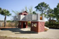 The Heron Beach House in Windmark / Mexico Beach, 2 Pools & 5 Min Walk to Beach.