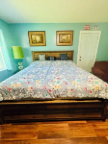 Beautiful cottage, close to rivers, creeks, lakes for fishing, boating, hunting