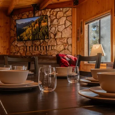 Green Door Lodge- Duck Creek Village, Ut. -3bd/2ba - Pet Friendly!