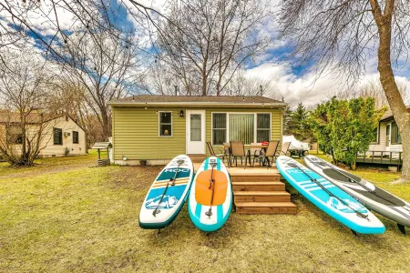 Lakefront, wildlife Cabin retreat - Pelican Bay Cabin