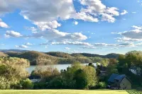 Driftwood Lodge-Timber Frame Lake View Cabin