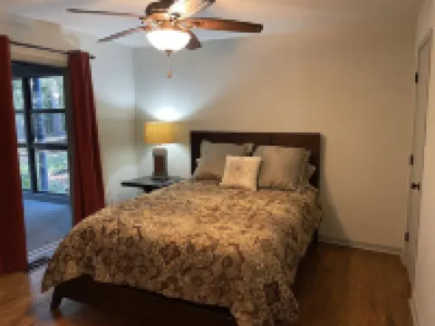 Hillside Lakeview Fun!