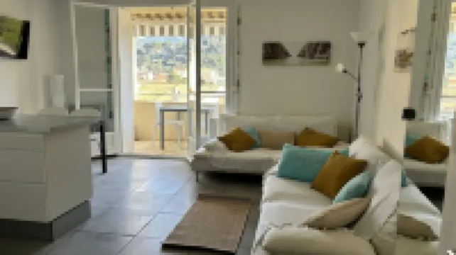 Cassis calanques apartment la rade, behind the port, nice view and parking