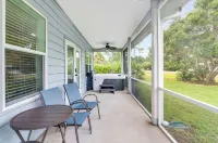 3-bedroom house with Hot Tub and Game Room in Eastpoint, 10 minute drive to SGI