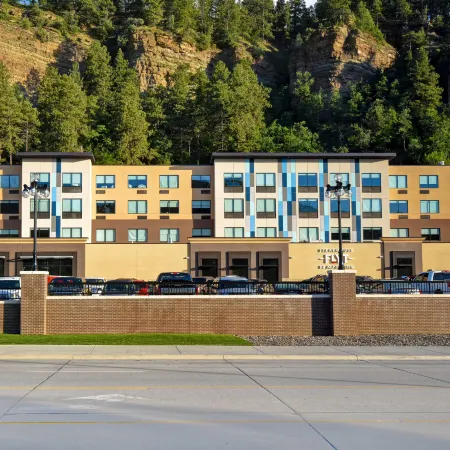 Tru by Hilton Deadwood