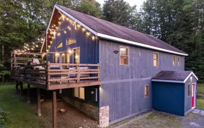 Charming Chalet w. Hot Tub - 1 mile to Mt. Snow