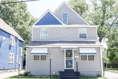 Beautifully renovated home/ 5BR