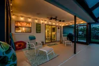 🍹🌞 Coastal Getaway! Heated Pool, Private Patio, Fenced Yard, 5 miles to Beach!