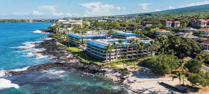 2 Bedroom 2 Bath Upgraded Oceanfront Penthouse Hotels in Holualoa