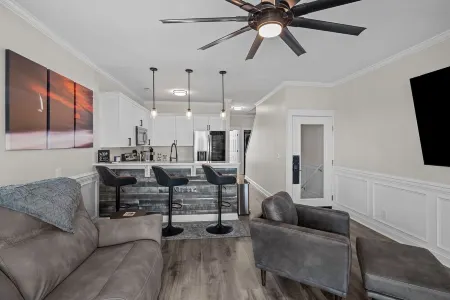 Gorgeous Marina Views!