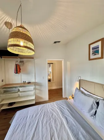 Santorini Cabana in Zephyrhills Отели в г. Зефирхиллс