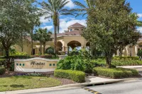 Palm Tree Paradise! Bright Tropical Fun with “Frozen” Bedroom - 3 mi from WDW
