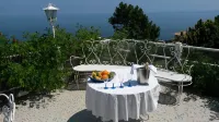 Villa with superb sea view , 6 people,  close to CANNES and SAINT TROPEZ