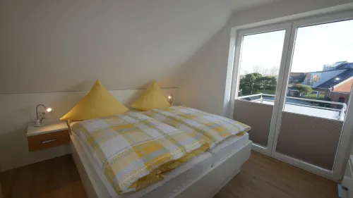 APARTMENT 1 - 3 ROOMS ON THE 2ND FLOOR