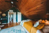 Annie's Place- Newly renovated with EV charging. Hotel a Melrose Township