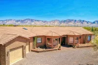 Event Ready Spacious Tucson Home on 4 Acres of Desert with Private Pool
