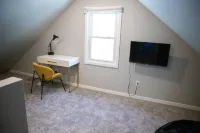 Cute Home, Newly Remodeled, Great Location!