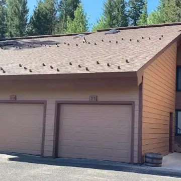 Cozy Condo w/ pool & gym in prime McCall location