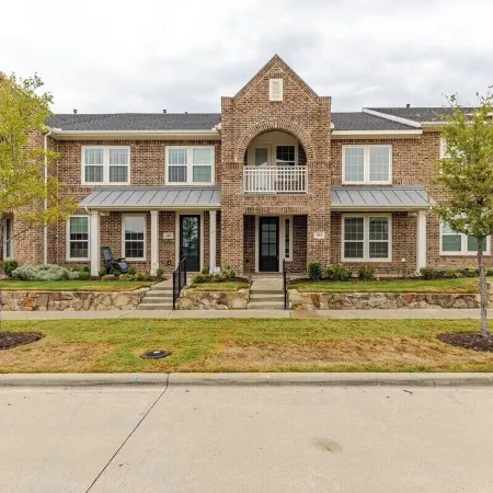 Stylish Living in Vibrant Frisco