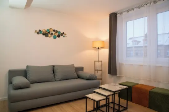 Schöne Groß Ferienwohnung 79m² mit 2 Bad Ideal für Familie und Gruppe, 3.og