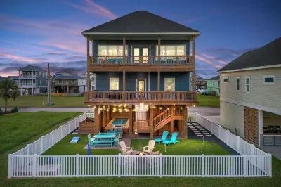Heated Pool-Hot Tub & Golf: Newly Built Beach Home with Gulf Views