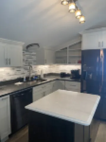 4-minute walk to beautiful Emerald Isle beach access. Hotels in Emerald Isle