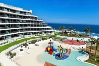 Amazing Beachfront 2 Bedroom Luxury Apartment