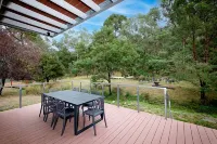Serenity HG4A: Brand New Town House with absolute NP frontage and superb views
