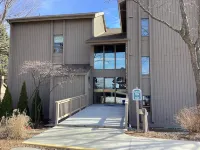 2Br/2BA Golf View Condo on GT Spruce Run