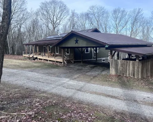 Relaxing  and Spacious home in Pendleton county West Virginia 彭德爾頓縣酒店