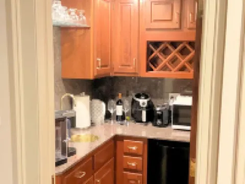 Historic apartment in Old Town Warrenton, Virginia Hotels in Fauquier County