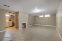 Cozy home near university, Pet-Friendly & Family-Friendly Neighborhood