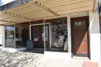 Newly Renovated family-sized apartment downtown, lots of light! Hotels in Storm Lake