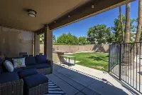 Moore House ~ Downtown Gilbert w/ Pool & Yard Games