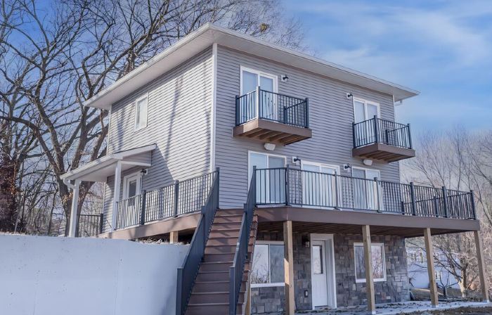 Quaint house on the bluffs overlooking the  scenic Missouri River.