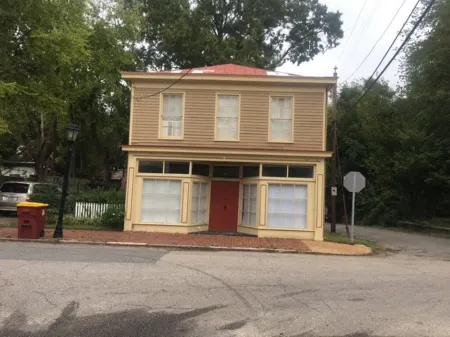 1830's House in Historic Old Towne Petersburg, VA
