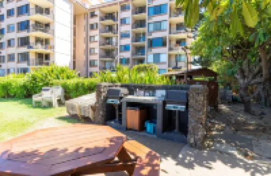 Beautiful Oceanfront Maui Condo Right on Sugar Beach