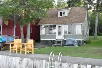 Sebec Lakefront Cottage, Swim/Boat/BBQ from deck