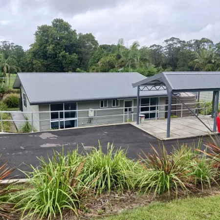 Sawtell Hinterland Retreat .Rural , peaceful living ,close to everything !