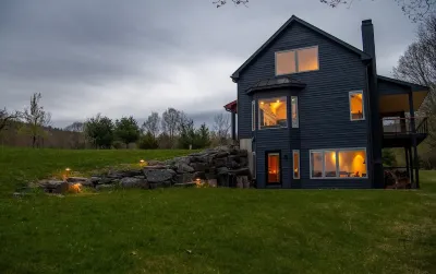 Woodstock Ski House on 35 private acres Mtn Views