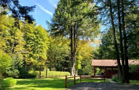 Hemlock Hideaway - A cozy cabin retreat close to Potter County's favorite sites!