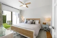 Charming Coastal Cottage - Windansea Beach Walkable - บังกะโล