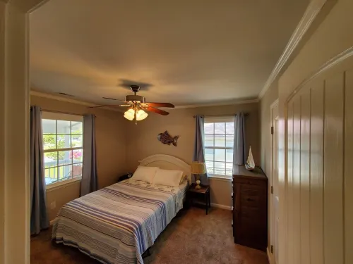 Old North State of Mind: Cozy Cottage, Dog Friendly Home with Fenced Yard