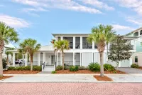 BEAUTIFUL Carriage House in Seacrest, Sleeps 4! FREE TRAM SERVICE & HUGE POOL - Beach