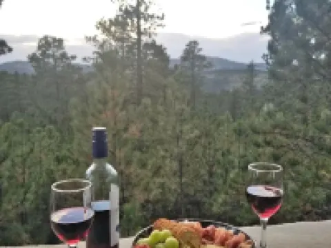 Sunset Ridge Cabin Hotels in Lead