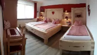 Holiday house "Annelies" with access to swimming pool & sauna