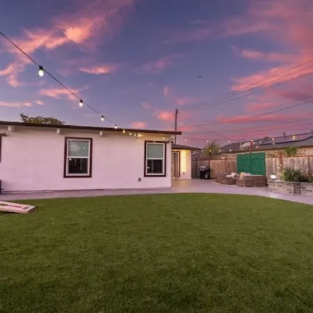 Renovated 5B4B Luxury home @Fremont with King Suite