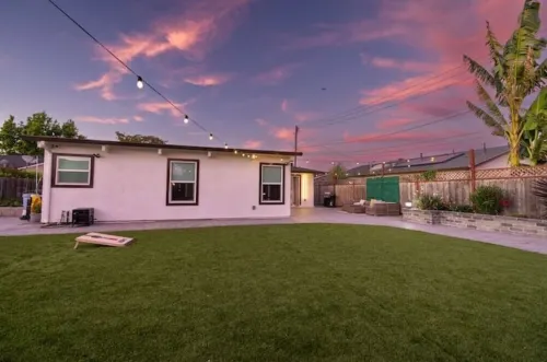 Renovated 5B4B Luxury home @Fremont with King Suite